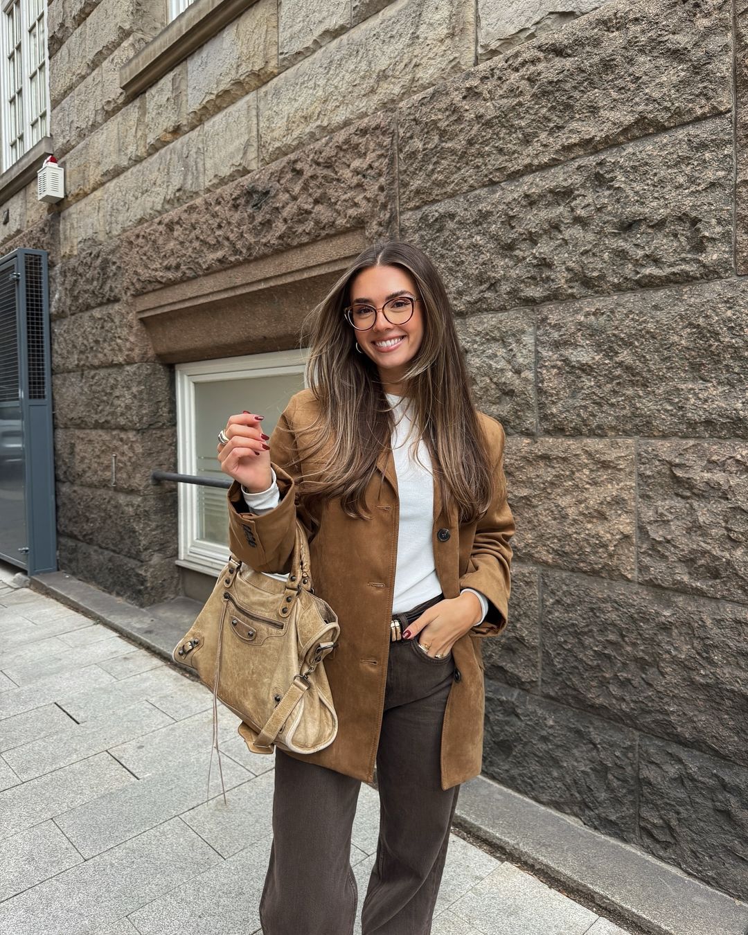 Women's Suede Blazer with Notch Lapels and Long Sleeves 4