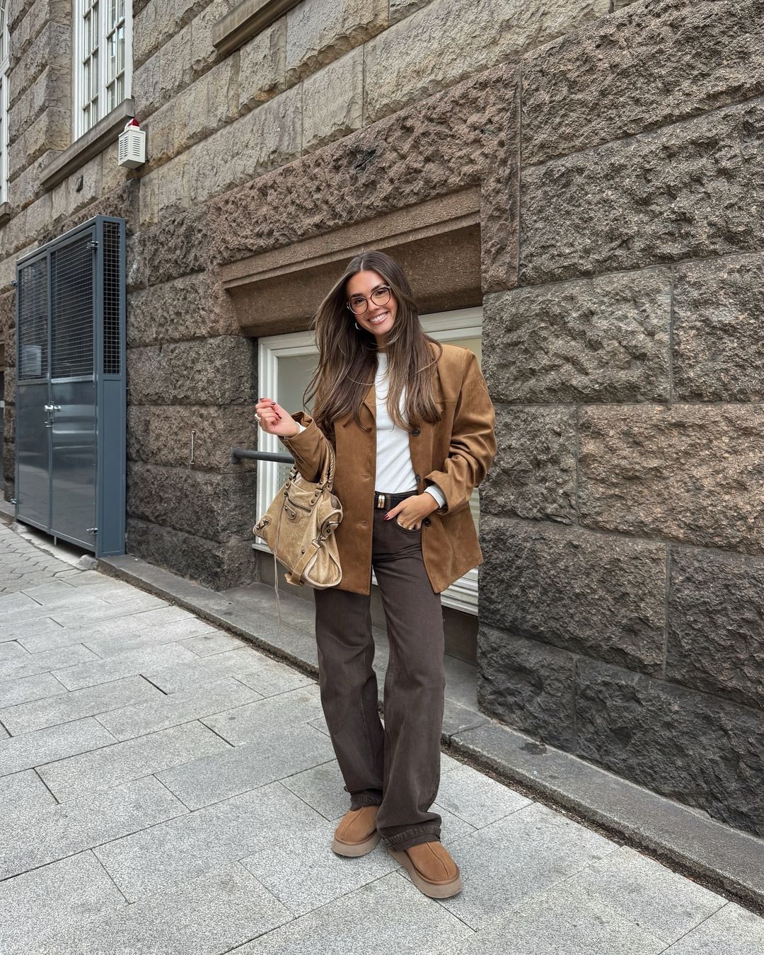 Women's Suede Blazer with Notch Lapels and Long Sleeves 5