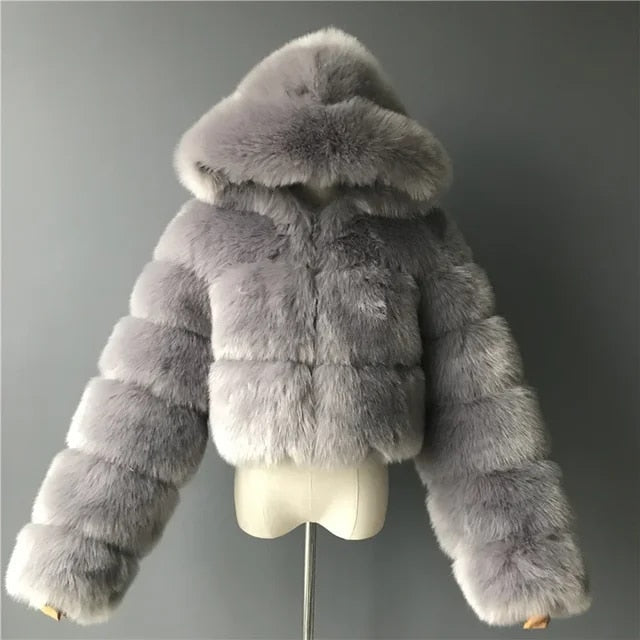 Faux Fur Blend Jacket - Short Cut And Surface Warmth