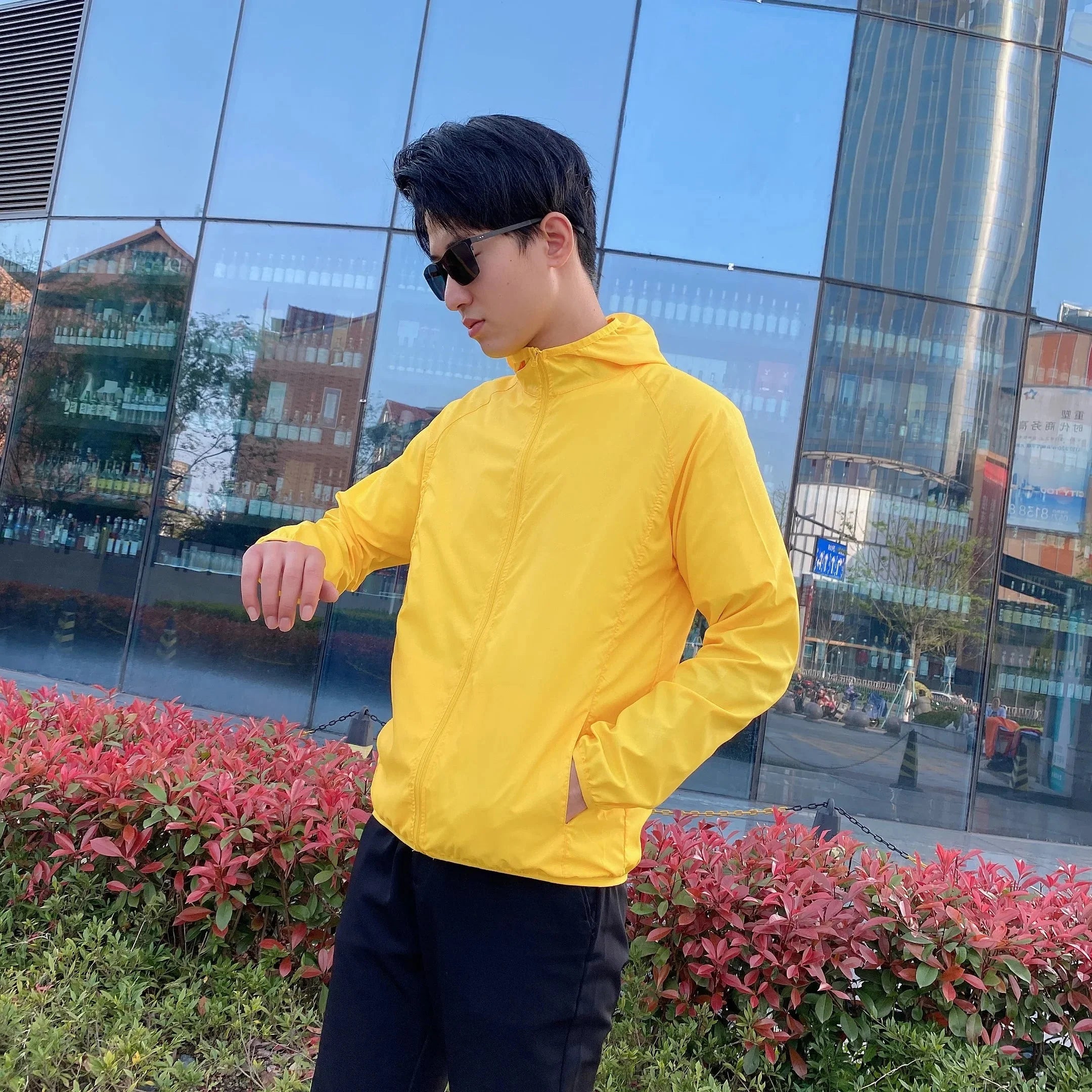 Jacket - Lightweight Blend Shell and Wind Blocking Shape