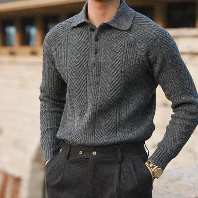 Knitted Sweater – Patterned Texture & Layered Warmth
