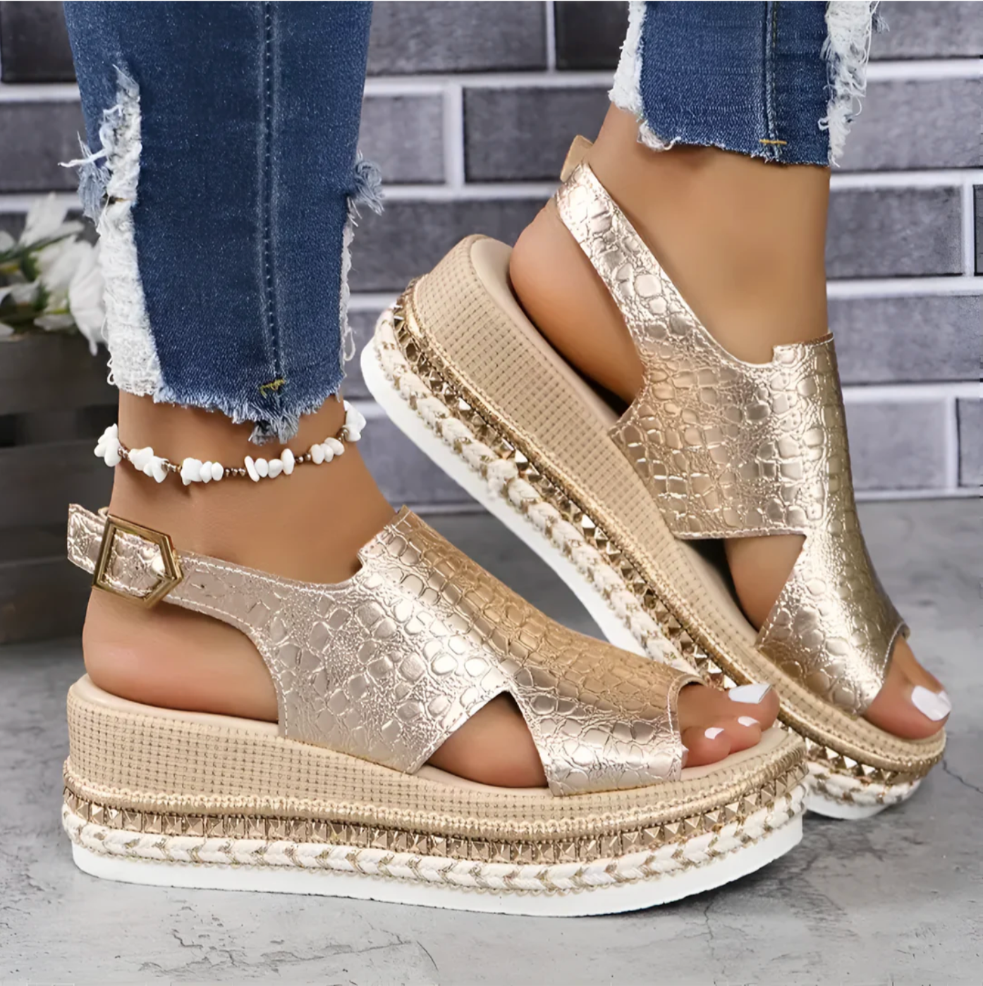 Platform Sandals – Woven Metallic Upper And Stable Support