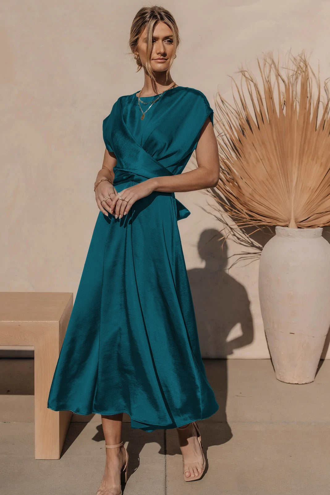 Women's Elegant Midi Dress for Formal or Cocktail Events 1