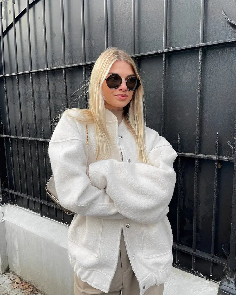 Bomber Jacket - Oversized Knit Silhouette & Layering Warmth