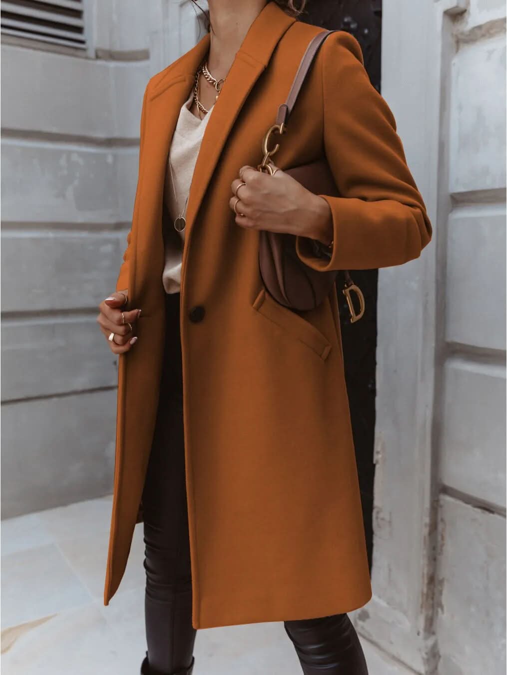 Coat - Tailored Long Shape And Smooth Layering Fit.