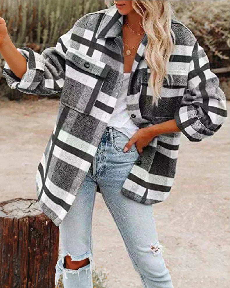 Coat – Tailored Silhouette & Structured Shoulders Warmth