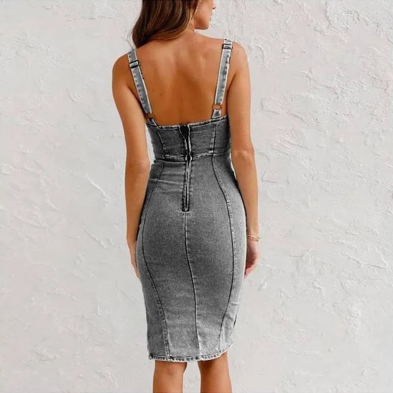 Dress – Denim Blend Fitted Silhouette & Easy Movement