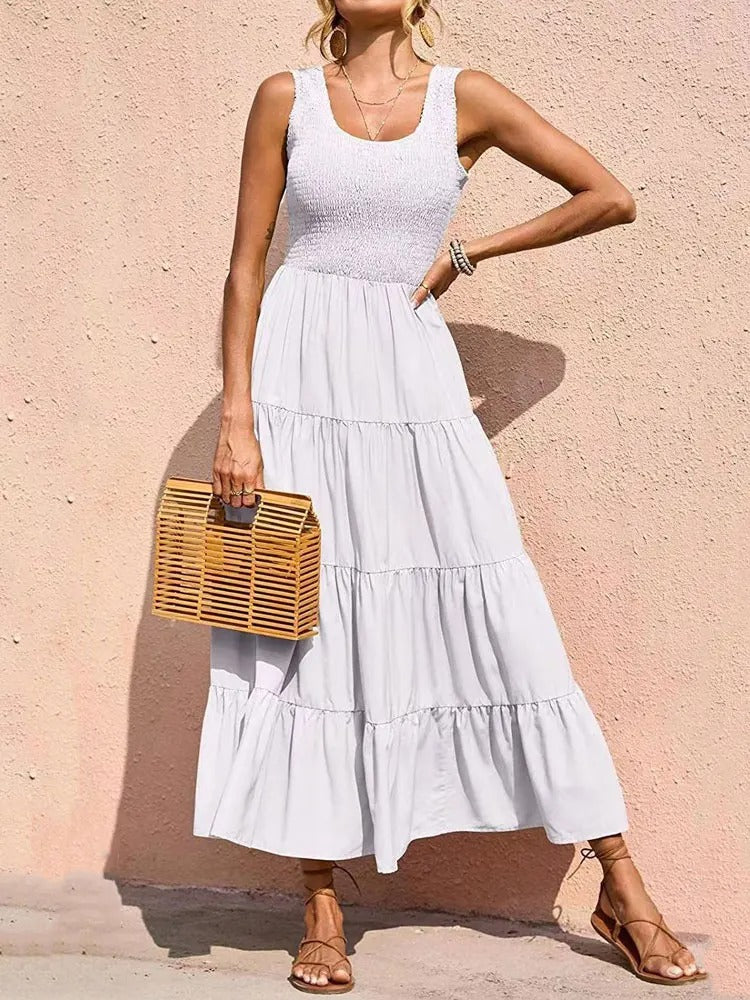 Dress – Sleeveless Long Shape And Smooth Drape For Movement