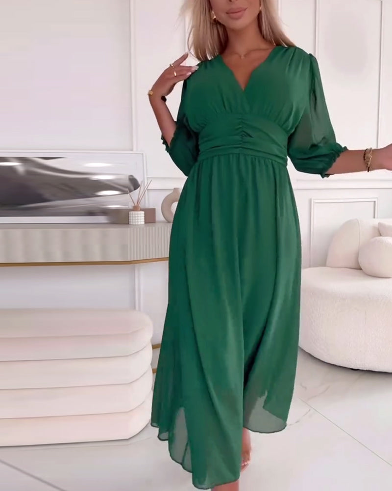Dress - Sweetheart Neckline & Trapeze Shape For Ease