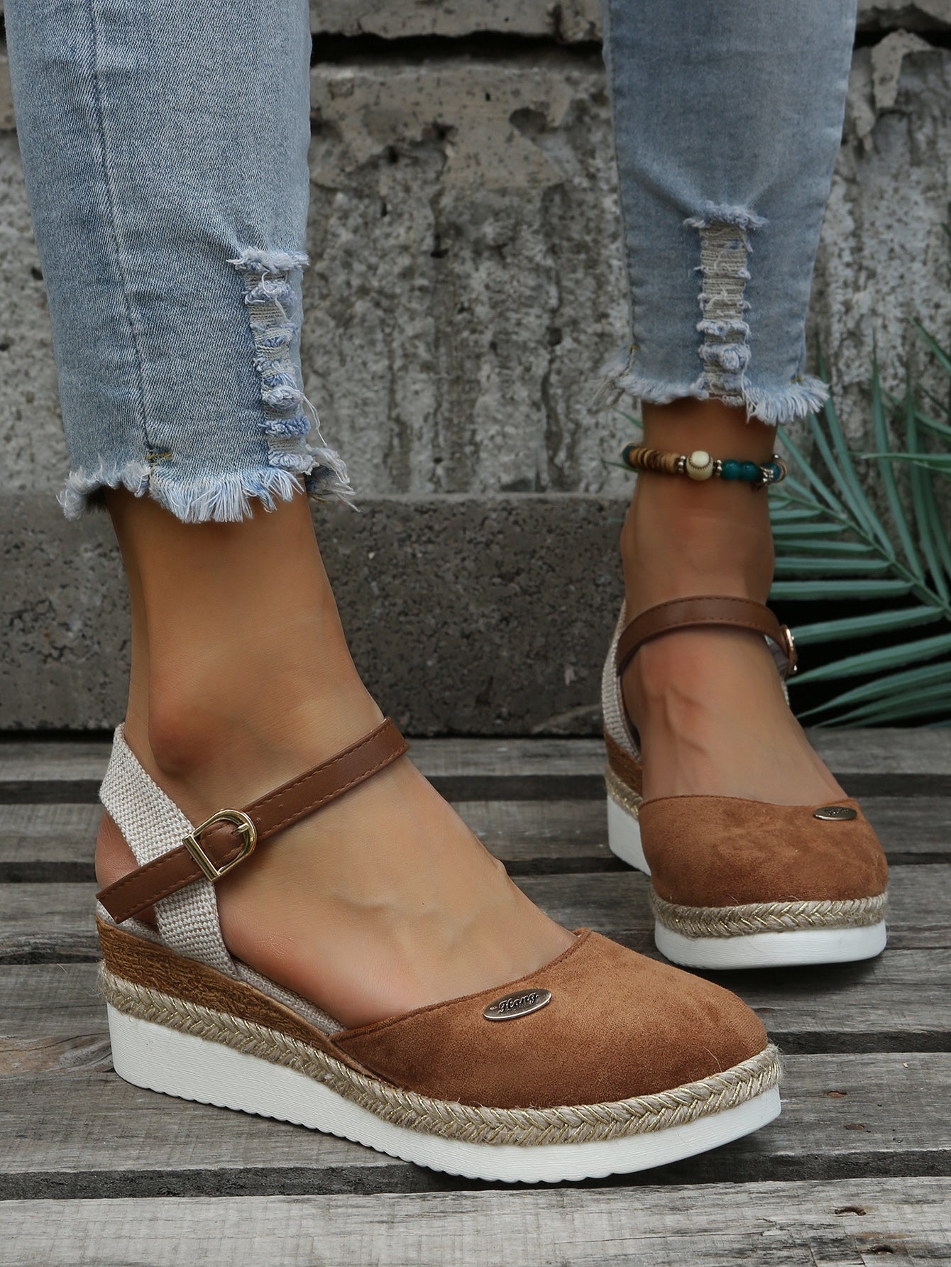 Espadrilles – Slip On Low Profile And Elasticized Fit