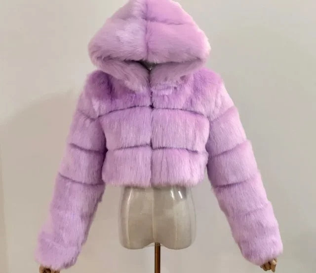 Faux Fur Blend Jacket - Short Cut And Surface Warmth