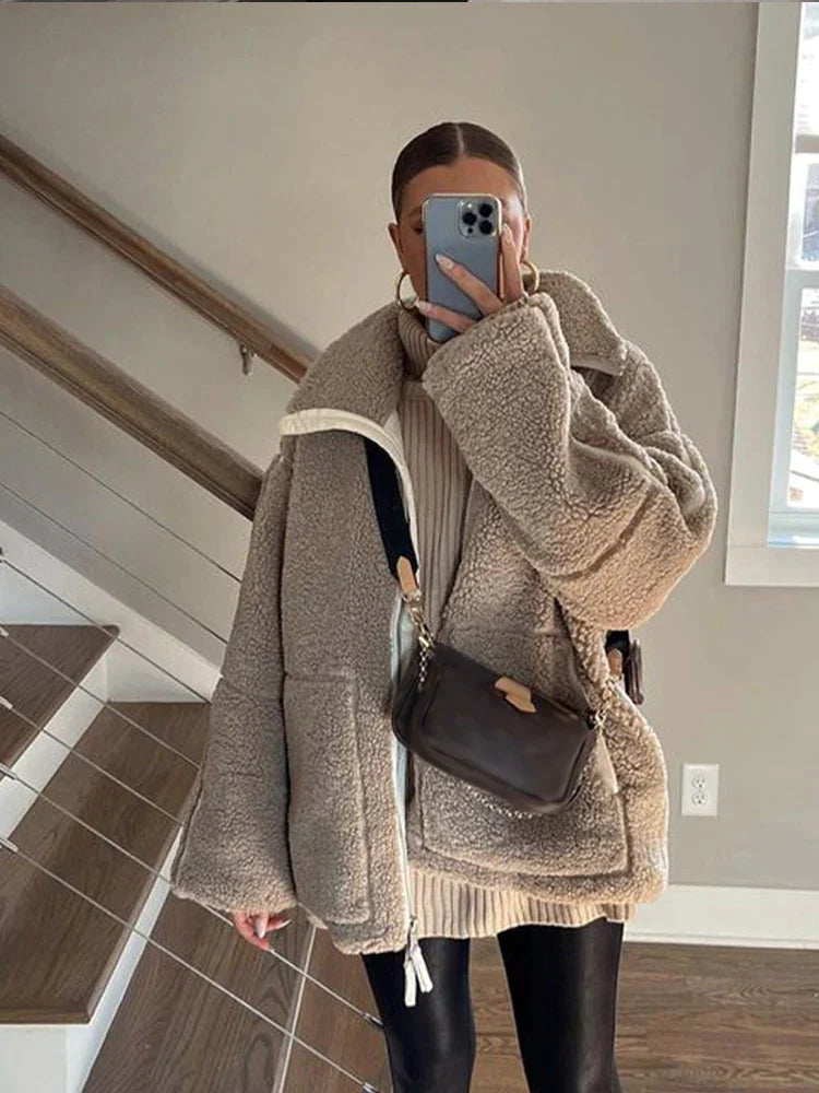 Jacket - Oversized Cut With Broad Shoulders & Easy Layering