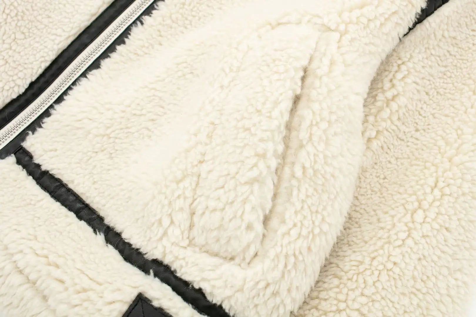 Jacket - Plush Blend Oversized Shape And Extra Coverage
