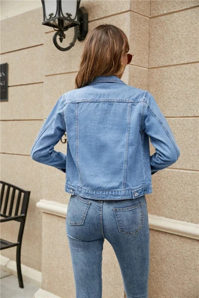 Jacket - Seamed Shape & Pockets For Hands Free Carry