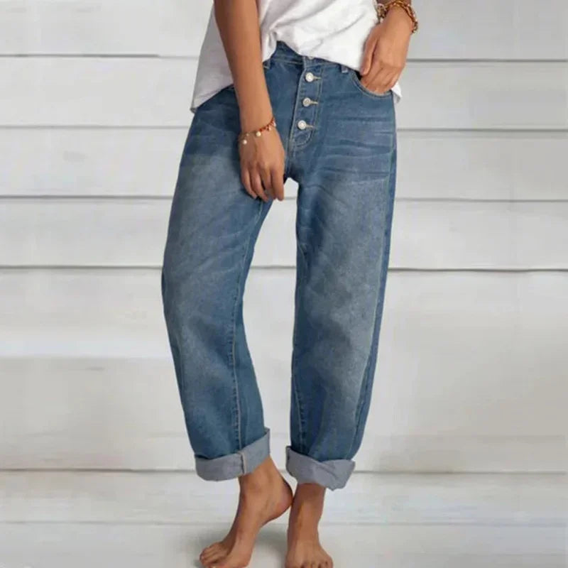 Jeans - High Rise Waist and Relaxed Shape For Easy Movement