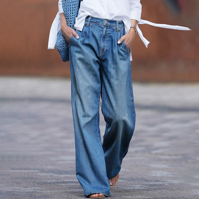 Jeans – Relaxed Hip And Thigh Cut & Clean Ankle Shape