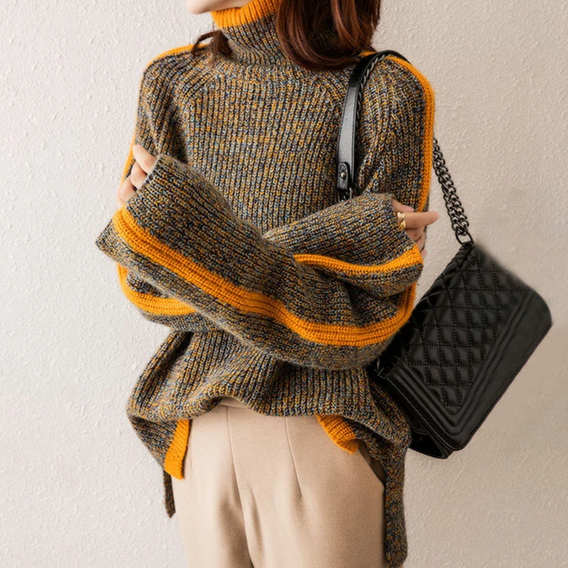 Knit-Blend Jumper – Turtleneck & Close Fit For Movement