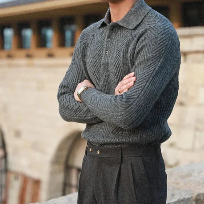 Knitted Sweater – Patterned Texture & Layered Warmth