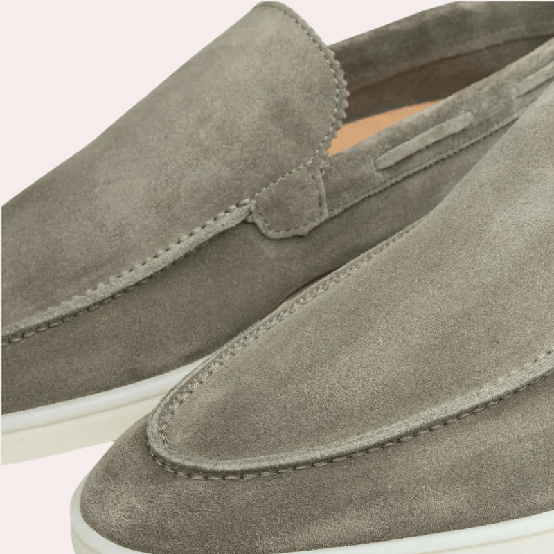 Loafers – Elastic Panels & Grip Cushion For Secure Walk