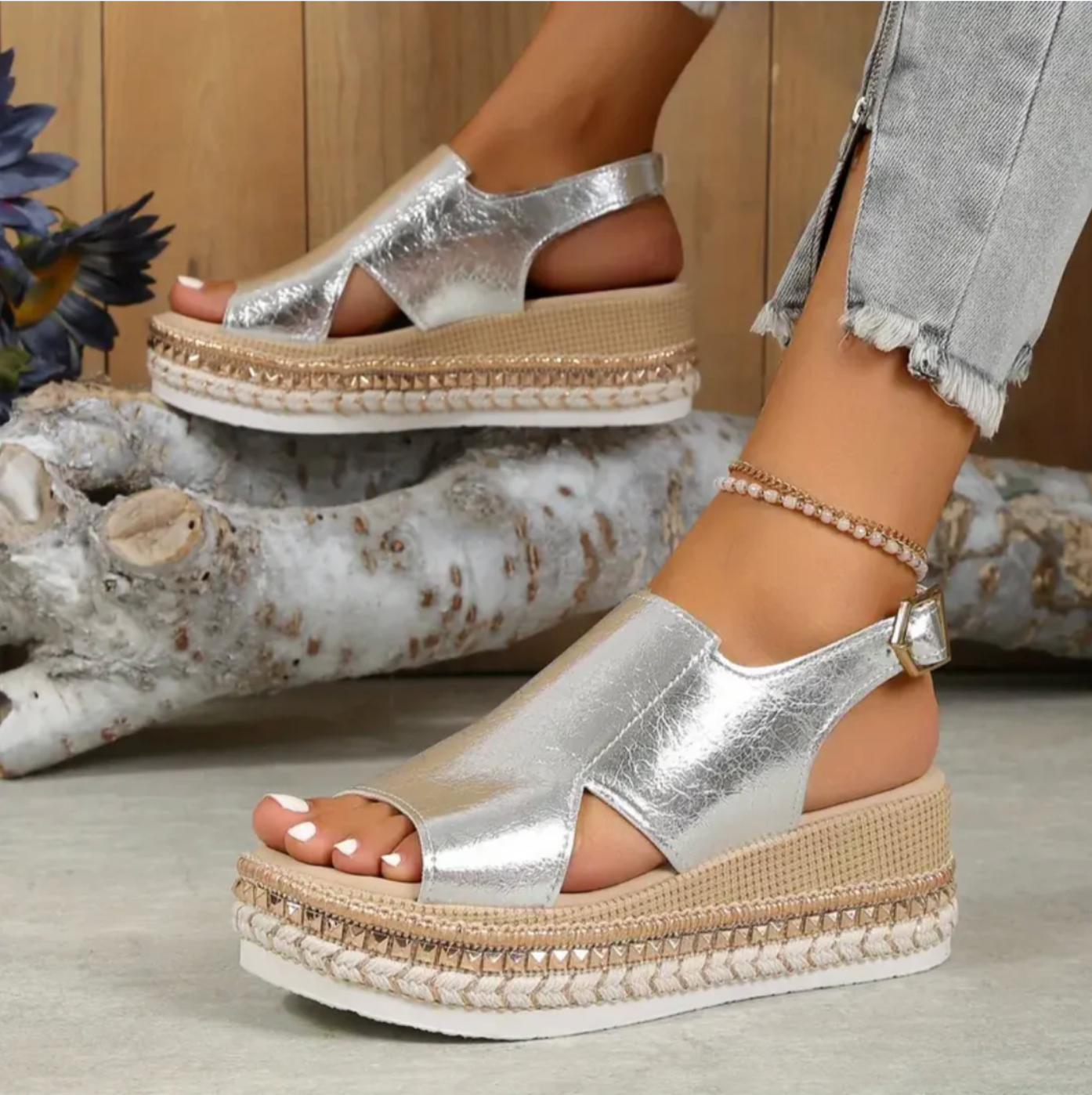 Platform Sandals – Woven Metallic Upper And Stable Support