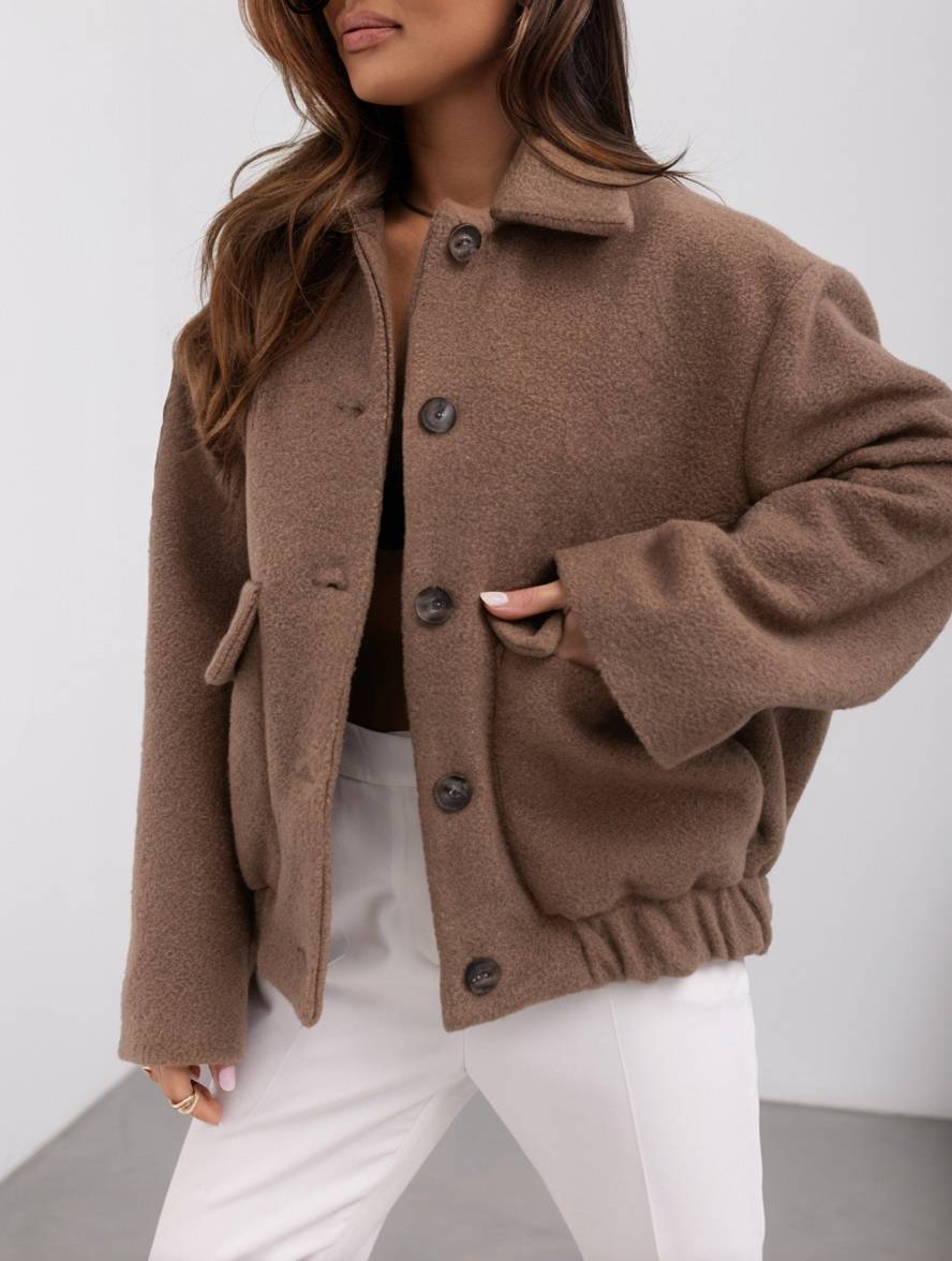 Polyester Blend Coat - Roomy Shape & Wind Blocking