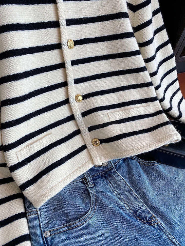 Pullover - Plush Blend Soft Feel & Smooth Layering Fit