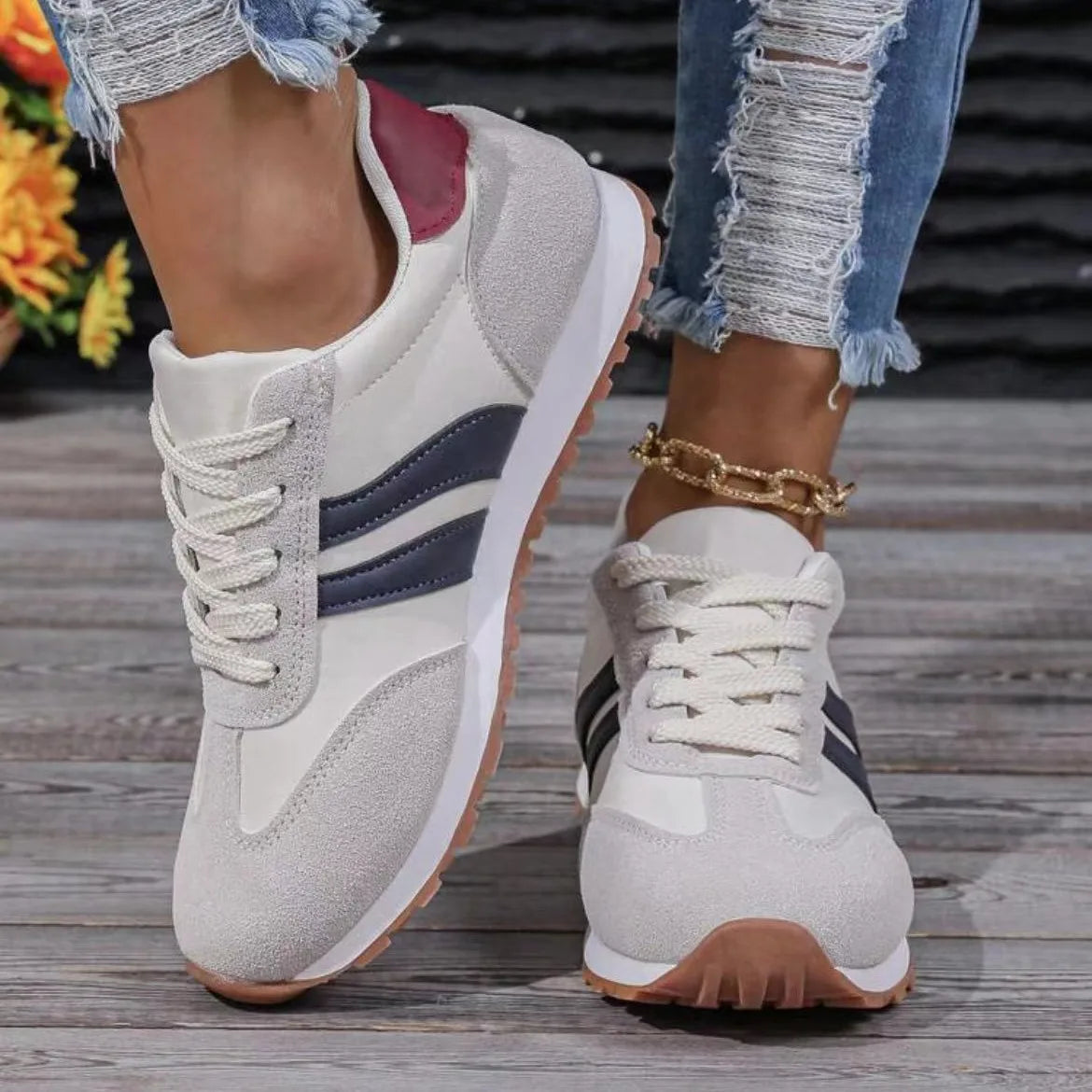 Women's Suede Low Top Sneakers-3