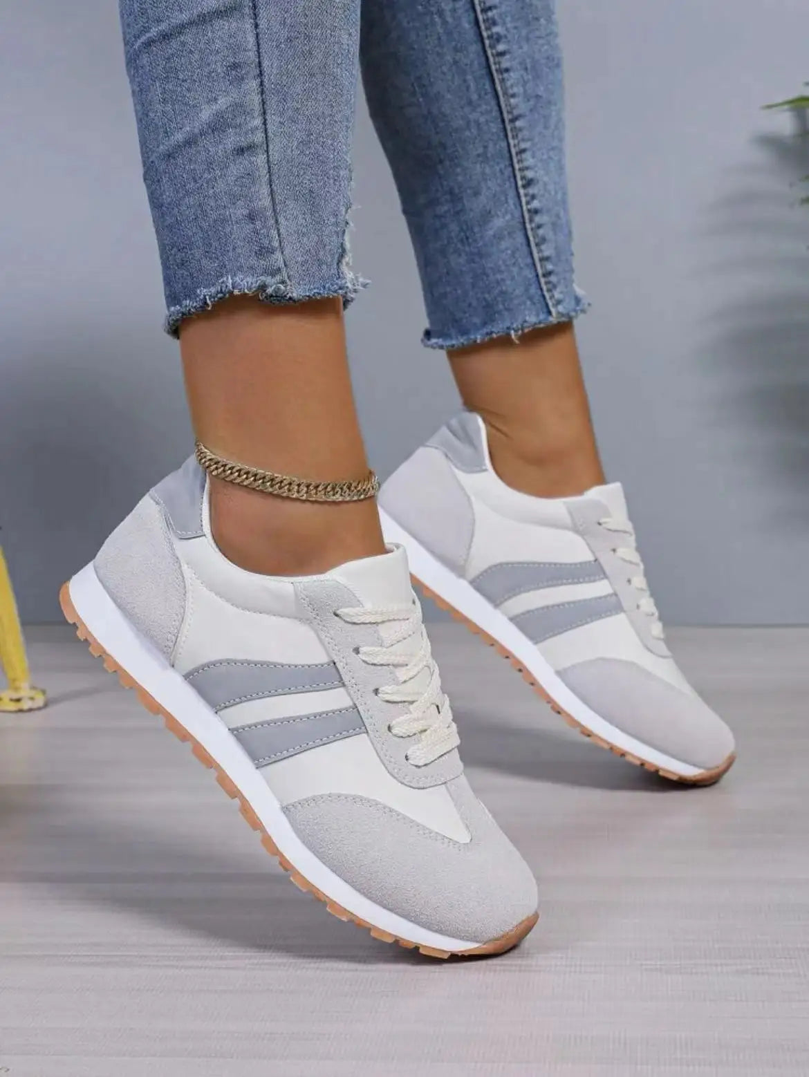Women's Suede Low Top Sneakers-4