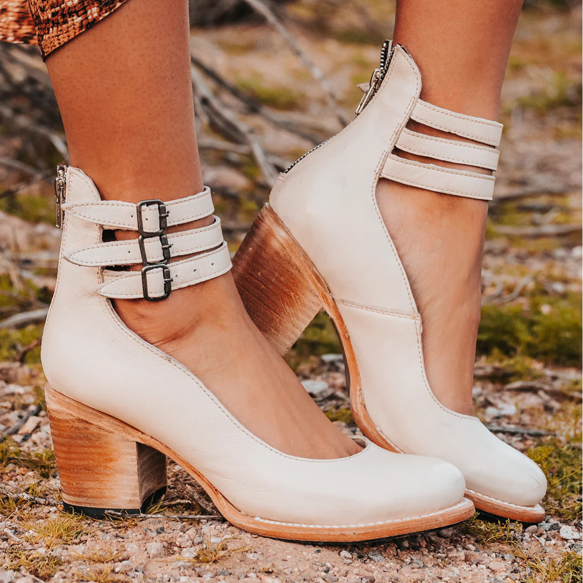 Shoe - Durable Blend Modern Shape & Stable Support.