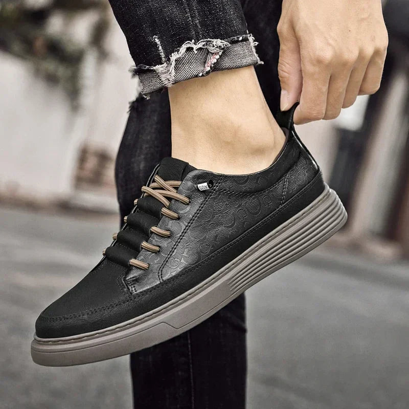 Sneakers - Breathable Textile Blend & Supportive Fit