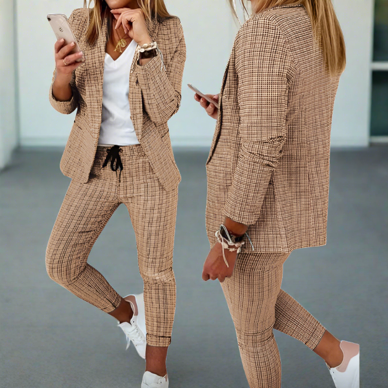 Suit Set - Structured Blazer Notched Collar & Smooth Fit