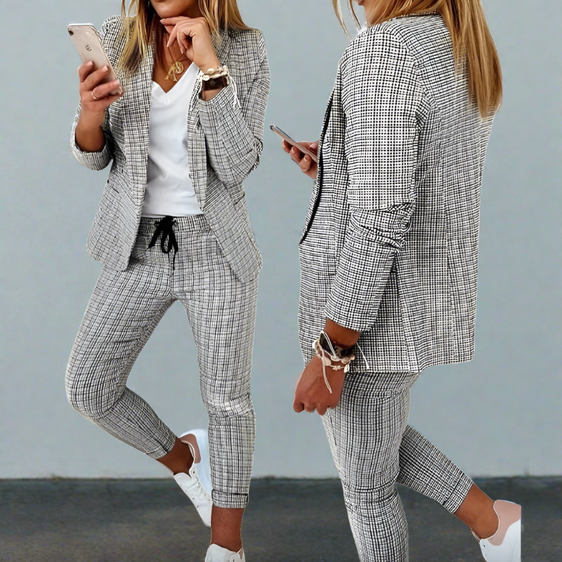 Suit Set - Structured Blazer Notched Collar & Smooth Fit