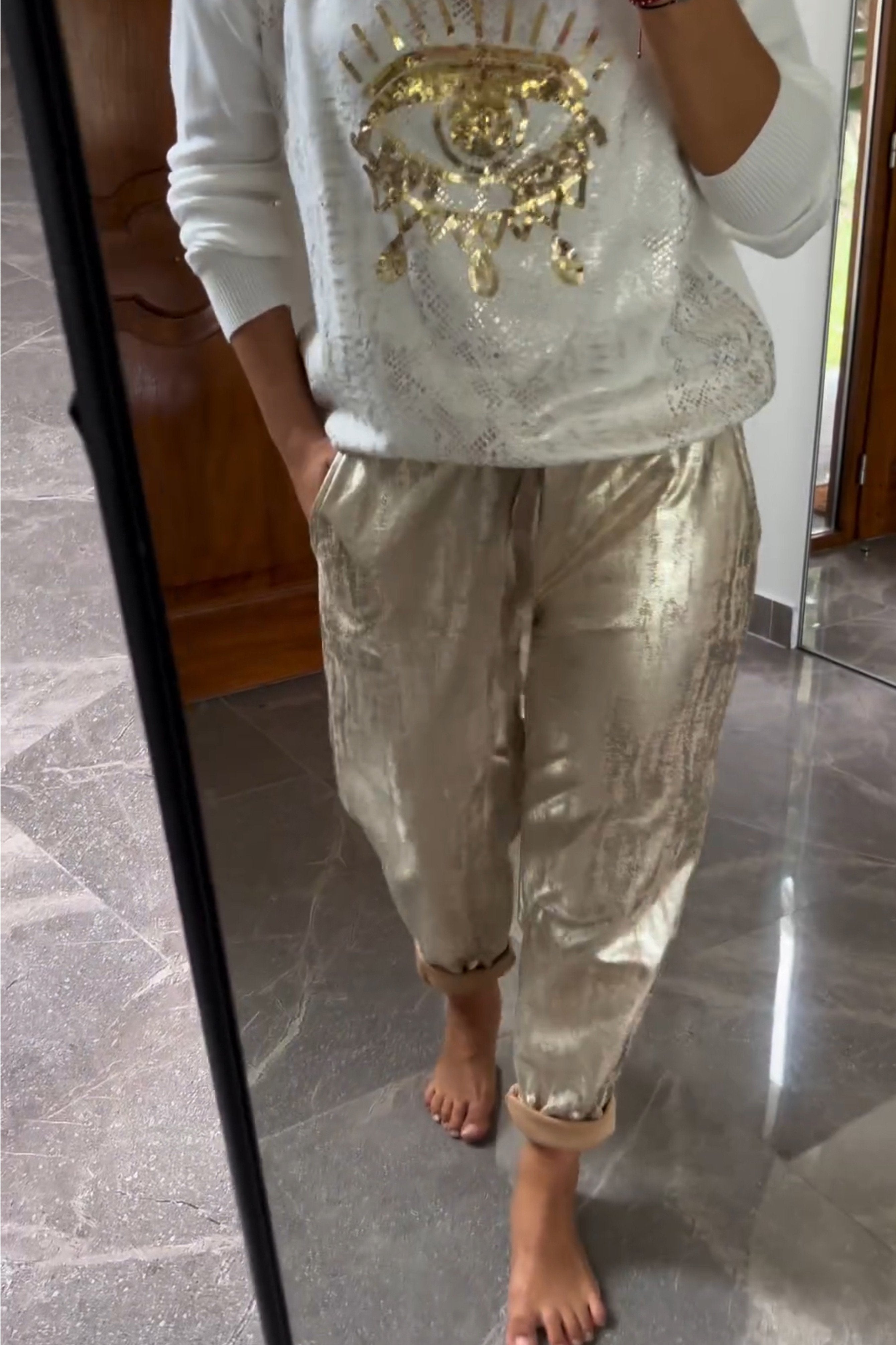 Sweater And Pants Set - Sequin Eye Front And Reflect Light