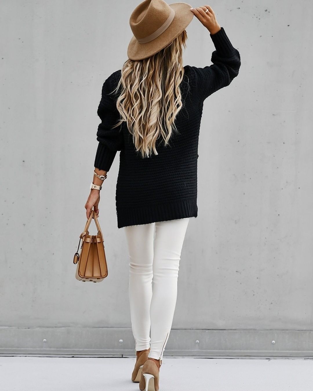 Sweater - Fine Knit Soft Blend And Smooth Lightweight Fit