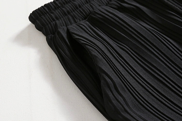 Trousers - Pleated Front & Relaxed Fit For Easy Movement