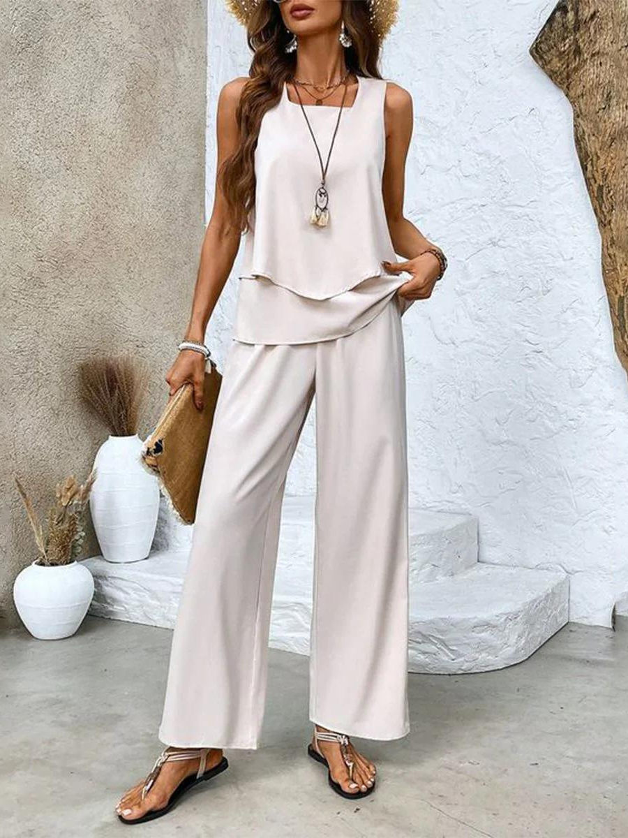 Two Piece Set - Flowy Top & Relaxed Bottoms For Movement