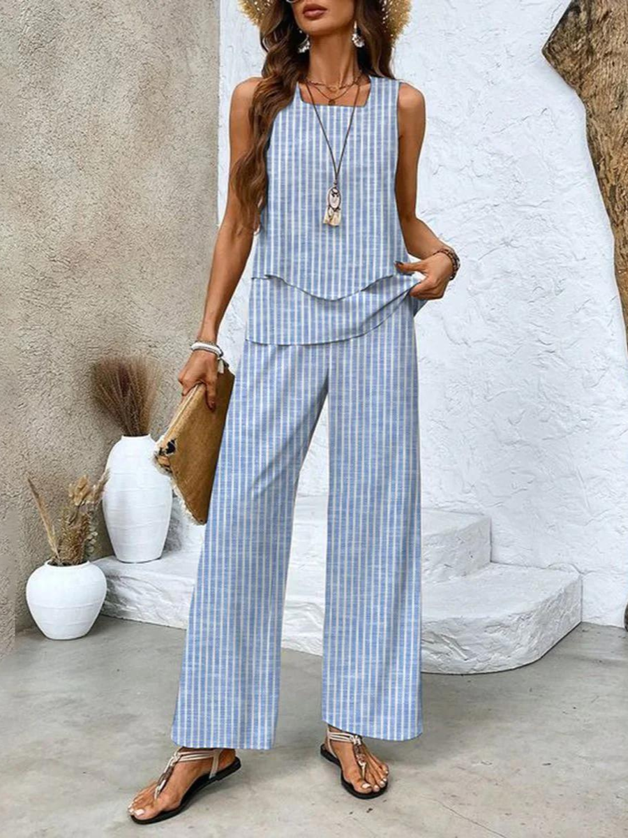 Two Piece Set - Flowy Top & Relaxed Bottoms For Movement