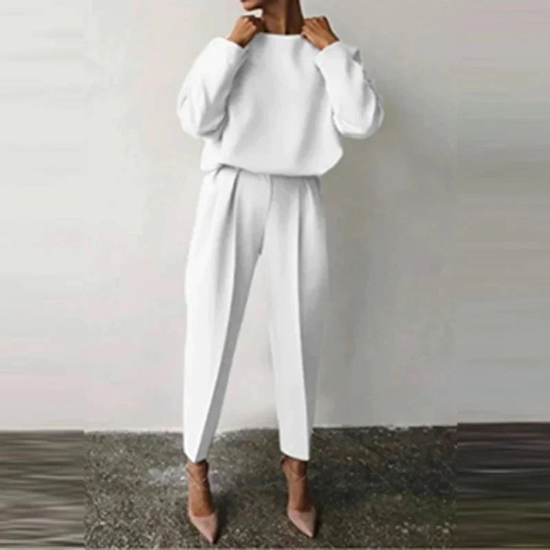 Two Piece Set - Loose Top And Straight Pants For Easy Wear