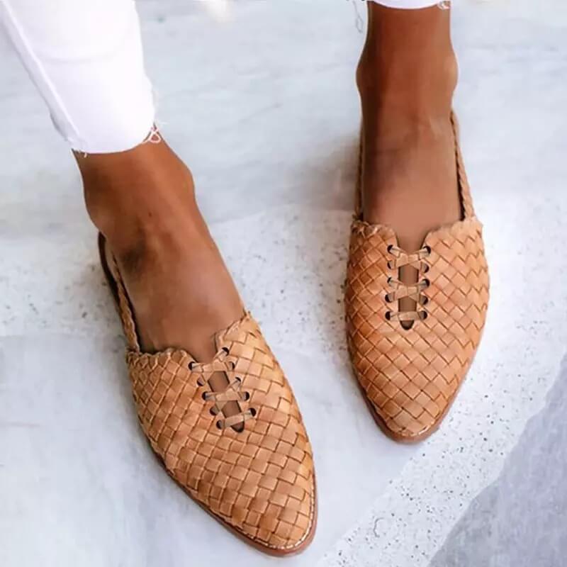 Women's Handwoven Leather Slippers 0