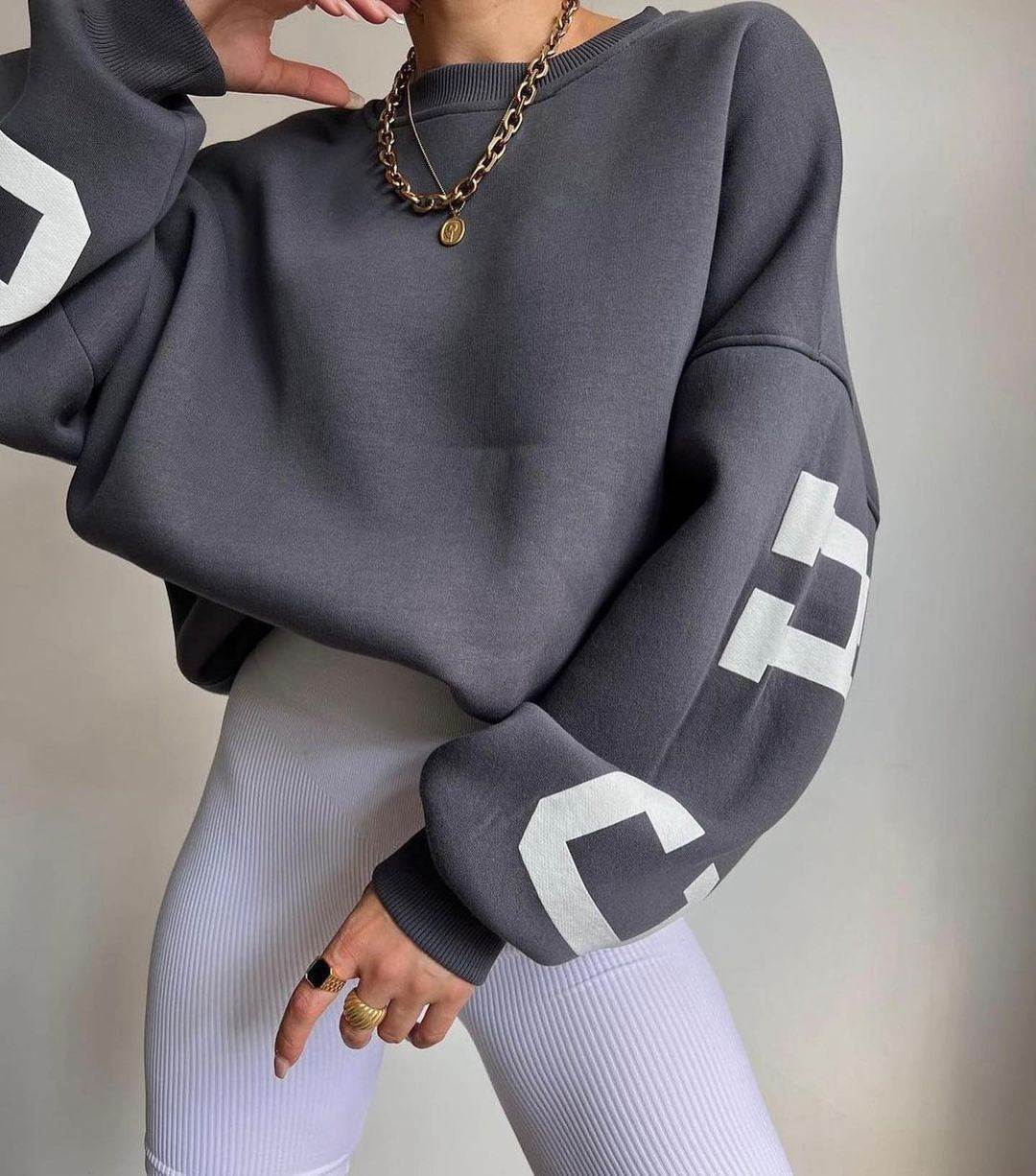 Women's Oversized Comfy Sweater 1